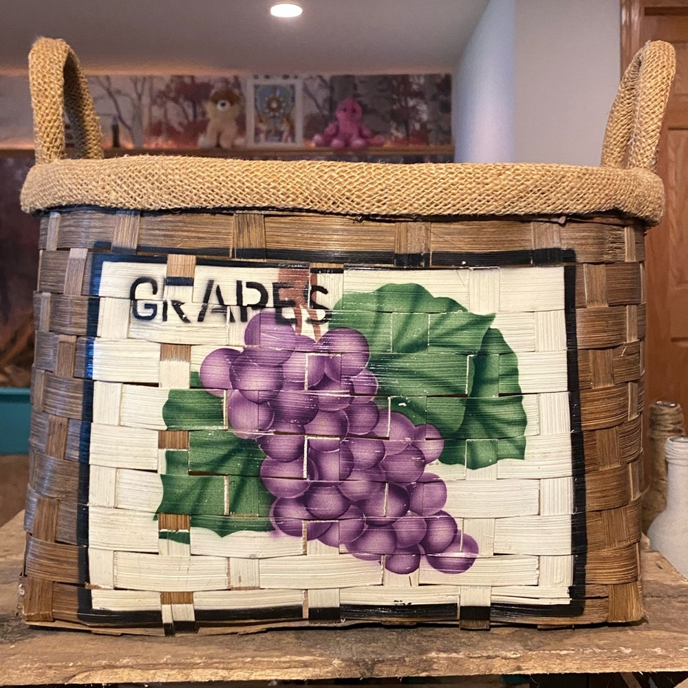 Vintage Grapes Basket Burlap Trim Handles Woven Painted.